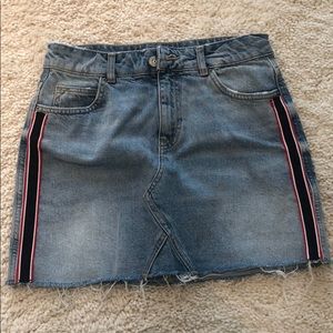 Jean skirt with blue,red, white stripes on side